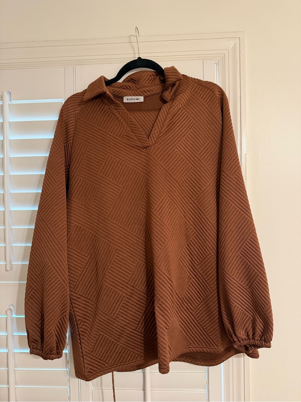 KATCH ME Textured Brown Pullover Top